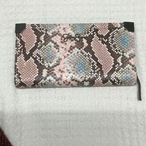 Jessica Simpson wallet